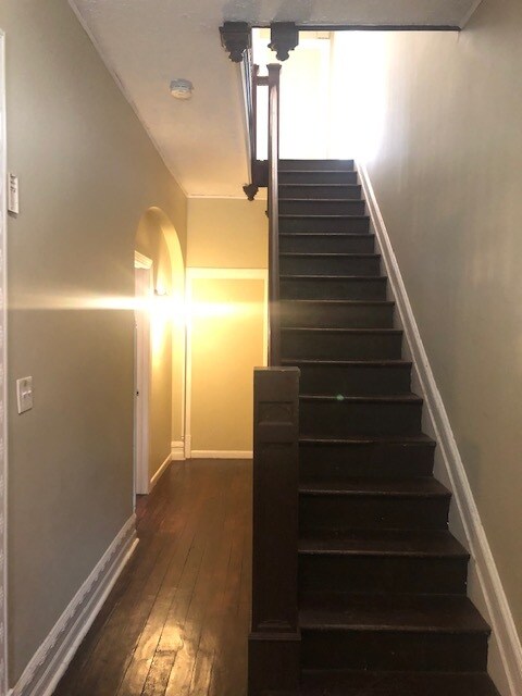 FRONT UNIT - 416 W Orange St