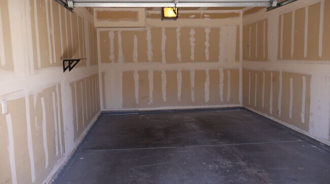 Building Photo - Reno #2023