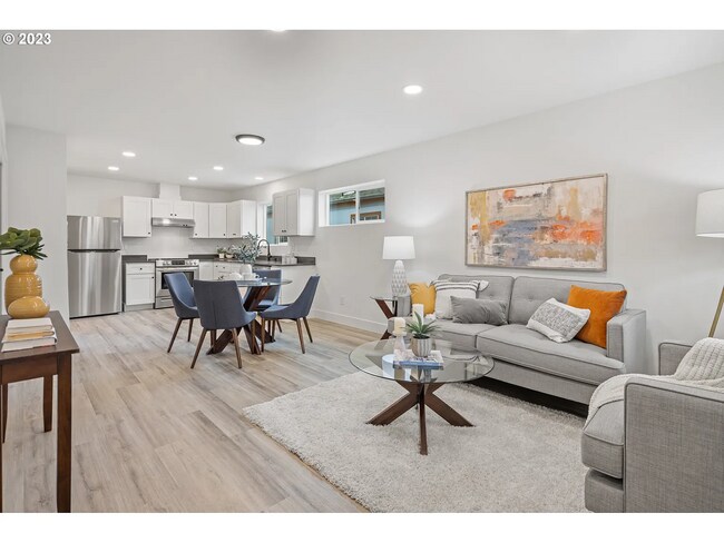 Building Photo - 931 Prospect St