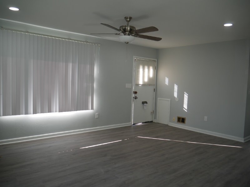 Building Photo - 2312 Wintergreen Ave