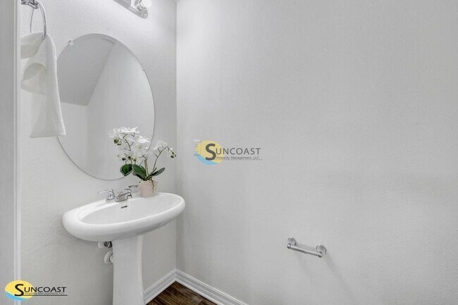 Building Photo - 3821 SW 43rd Ct