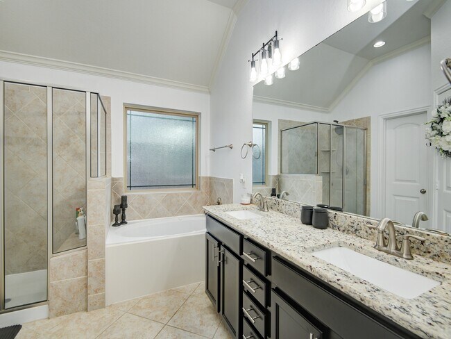 Building Photo - 1346 Tee Time Ct