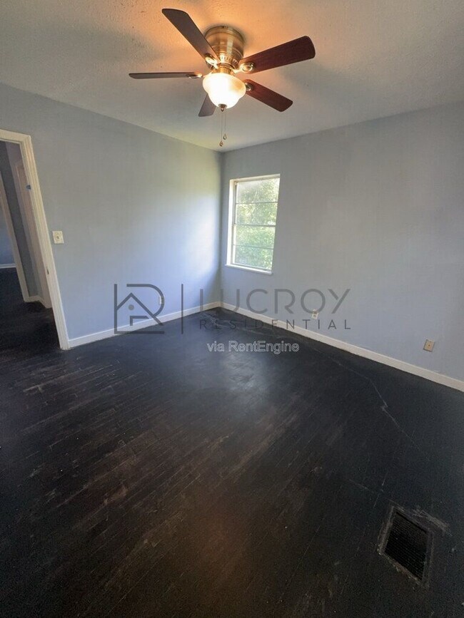 Building Photo - 1339 Maria Dr