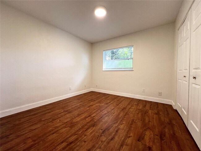 Building Photo - 1055 Cherokee Ave