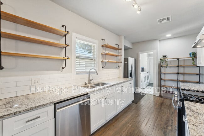 Building Photo - 1031 Schley Ave