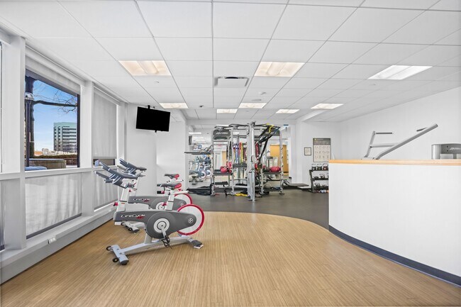 Building Photo - 127 Greyrock Pl