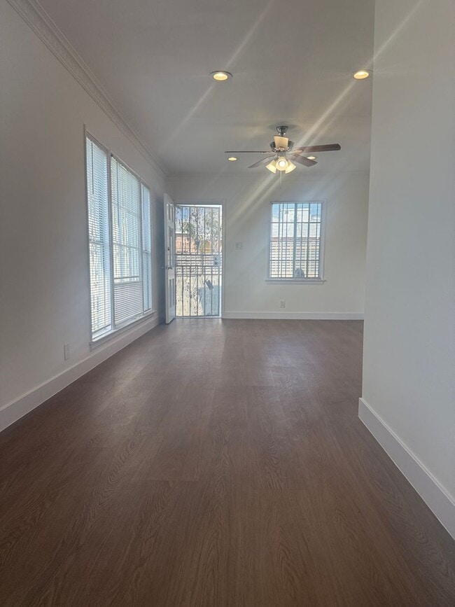 Building Photo - 2918 11th Ave