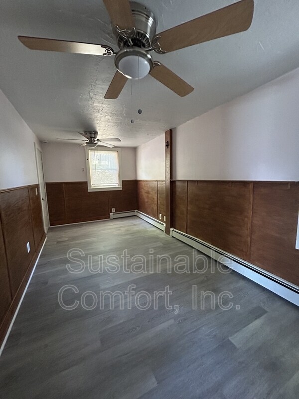 Building Photo - 16 Carlstad St