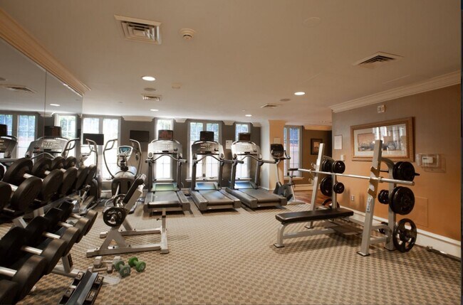 Building Photo - Professionally Managed and Updated// 2 Bedroom 2 bathroom Condo// Logan Circle! // Garage Parking...
