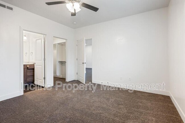 Building Photo - 1389 Northfield Rd