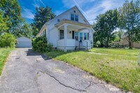 Building Photo - 47 Pleasant St