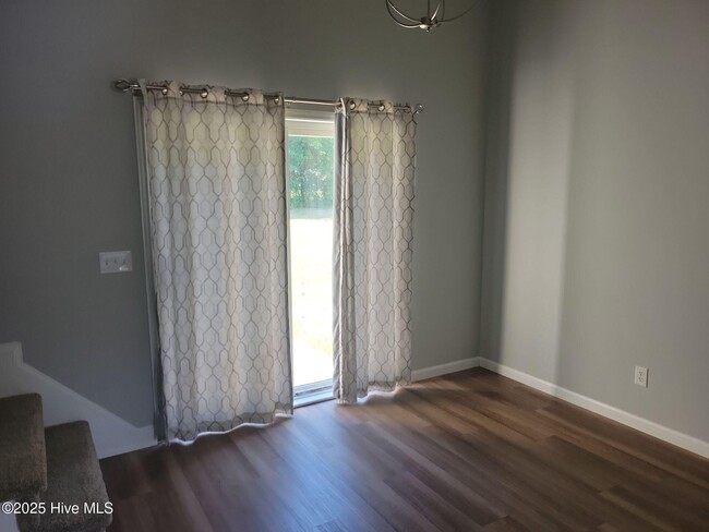 Building Photo - 1139 Brownlea Dr