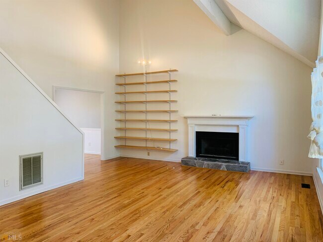 Building Photo - 210 Spring Forest Way