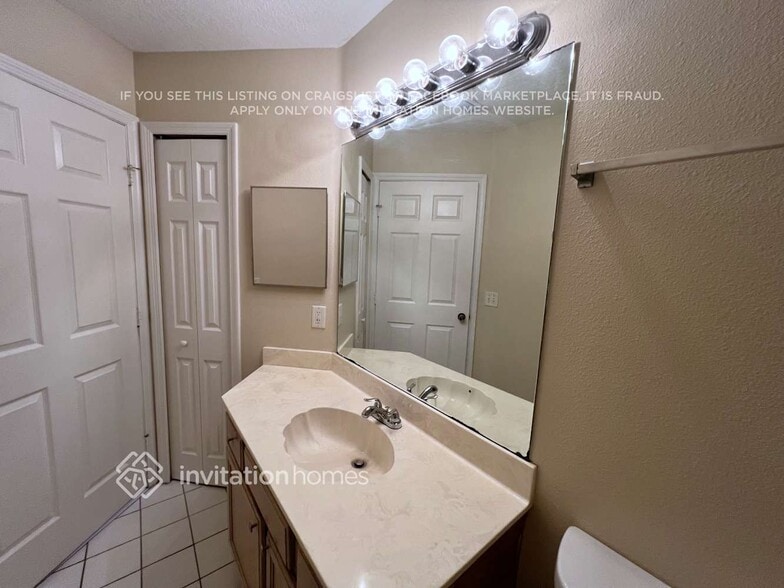 Building Photo - 1933 SW Lennox St