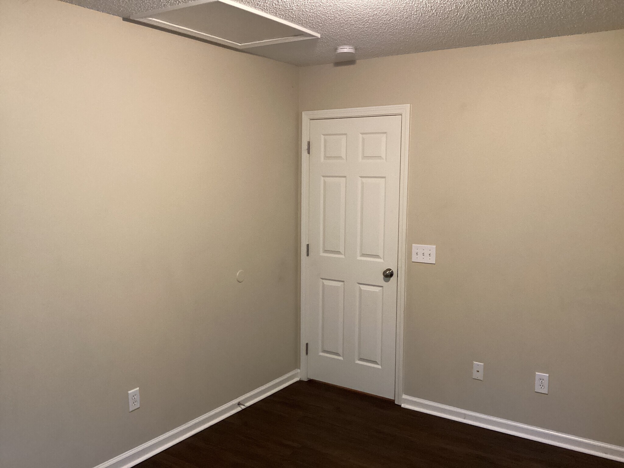 Building Photo - 237 Maypop Dr