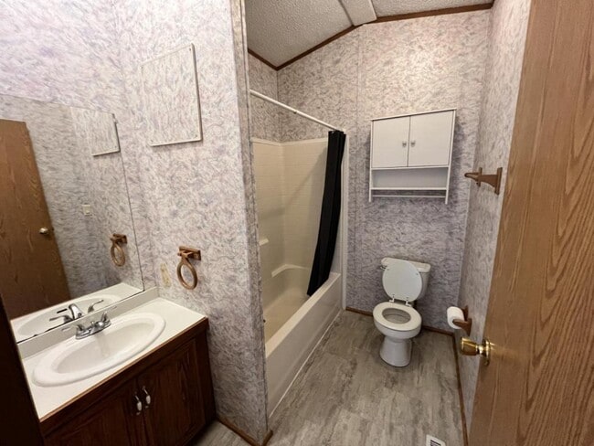 Building Photo - 4677 W Ridge Dr