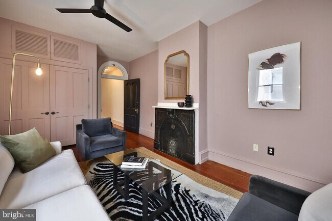 Building Photo - 2805 Poplar St