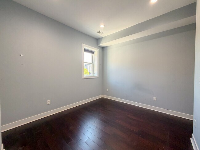 Building Photo - 48 New York Ave NW