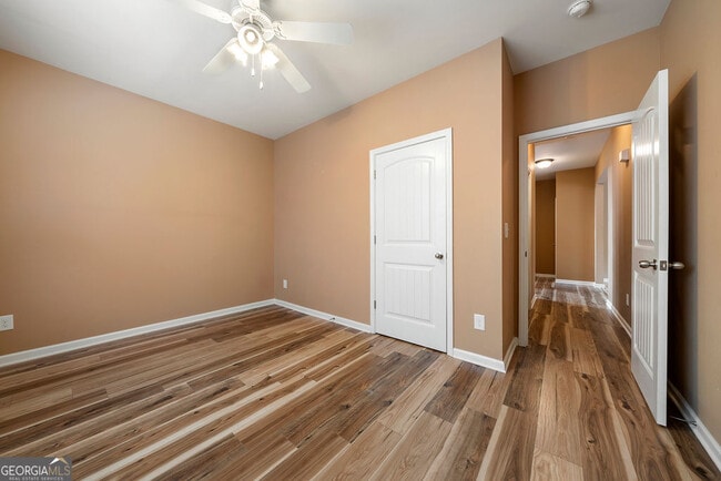Building Photo - 3325 Earhart Way