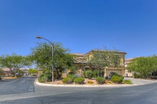 Building Photo - 10057 Portula Valley St