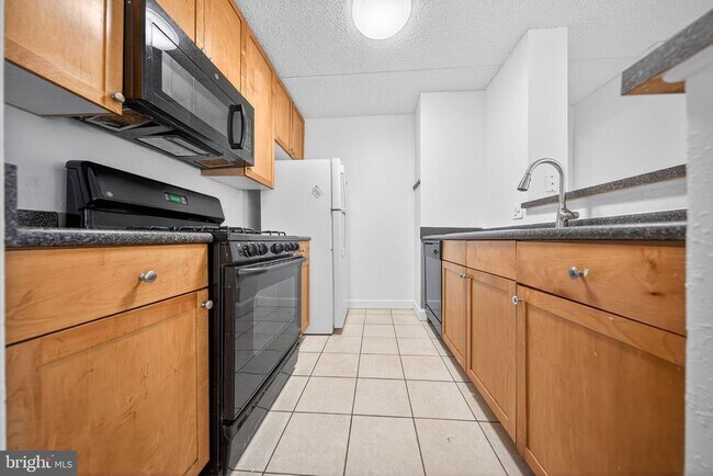 Building Photo - 60 S Van Dorn St