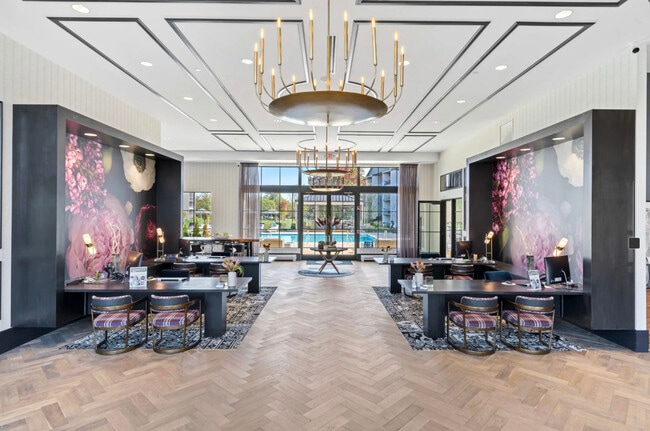 Building Photo - 806 Foxworth Blvd