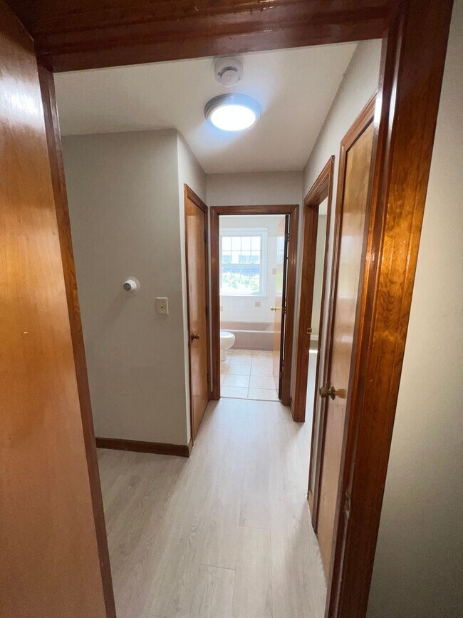 Building Photo - 50 Danbury Dr