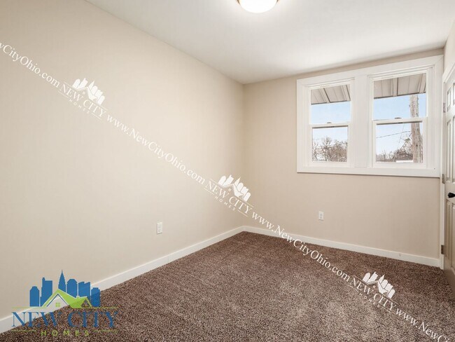 Building Photo - 1390-1392 Sullivant Ave, Columbus OH 43223