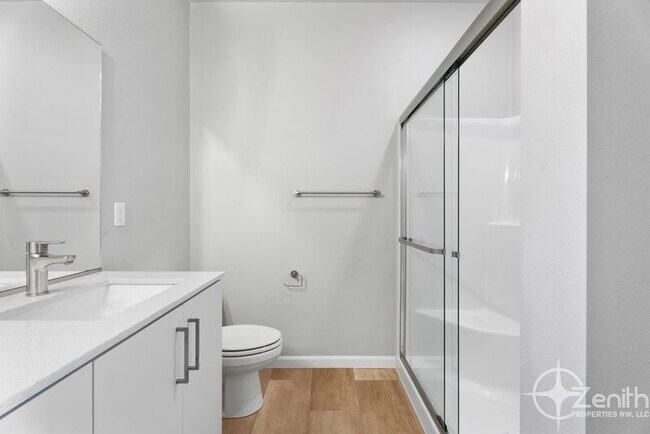 Building Photo - 16314 NE 20th St