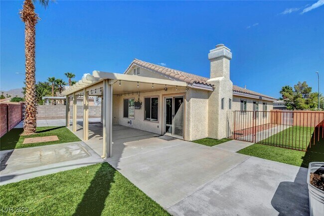 Building Photo - 7917 Quill Gordon Ave