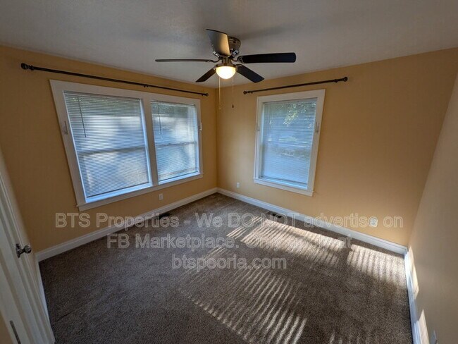 Building Photo - 3612 North Harvard Avenue
