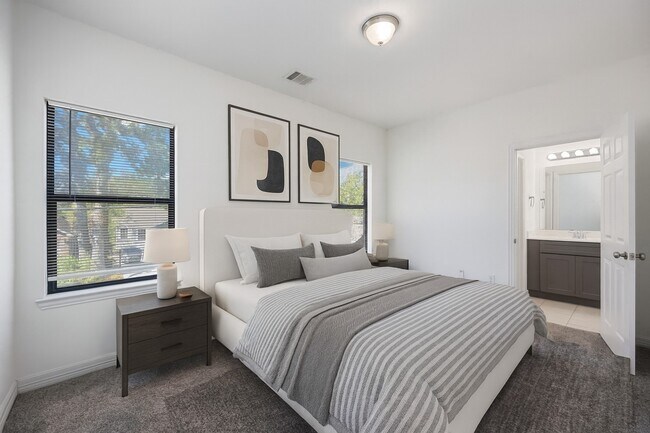 Building Photo - 8710 Knox St