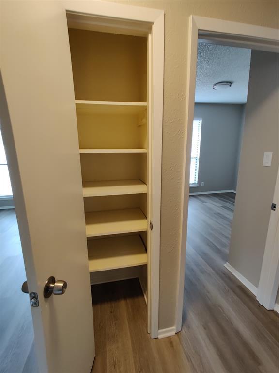 Building Photo - 5103 Summerset Trail
