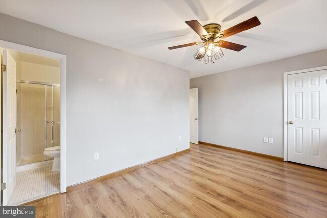 Building Photo - 7448 Pohick Rd