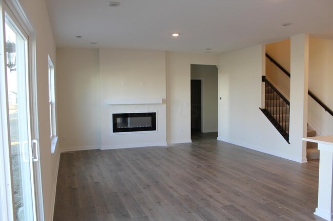 Building Photo - 448 Park Vista Dr