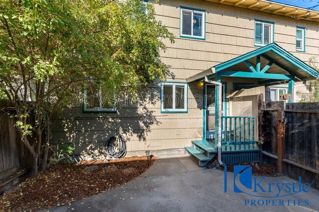 Building Photo - 155 W I St