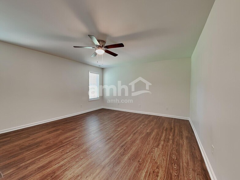 Building Photo - 2933 Smooth Stone Trail