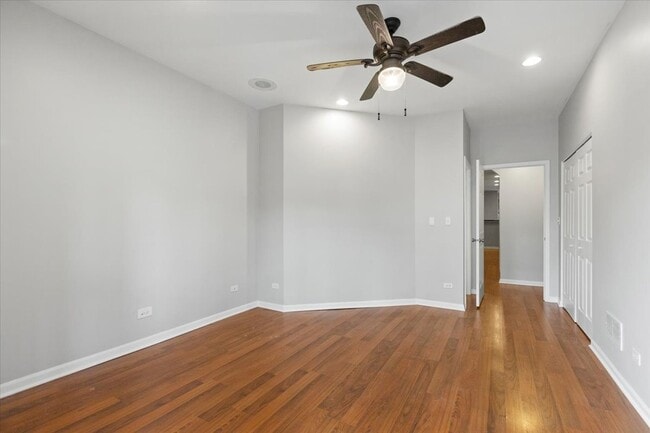 Building Photo - 7717 N Marshfield Ave