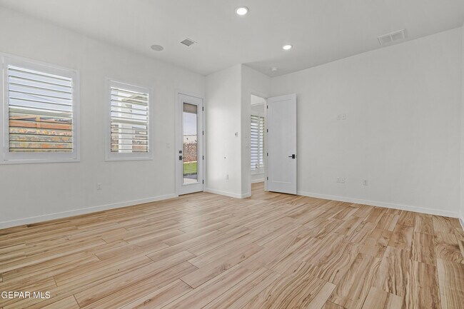 Building Photo - 13637 Chepstow Ct