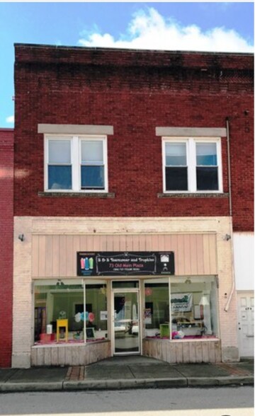 Primary Photo - 73 Olde Main Plaza