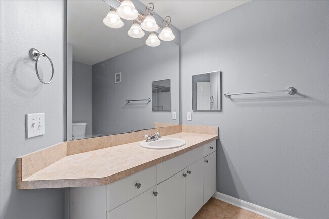 Building Photo - 3591 Kernan Blvd S