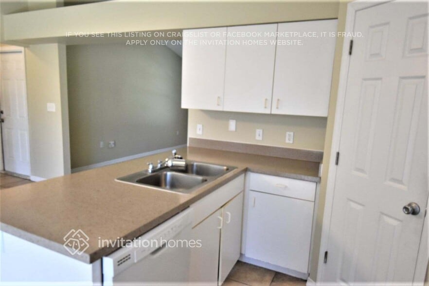 Building Photo - 1786 Hydrangea Rd