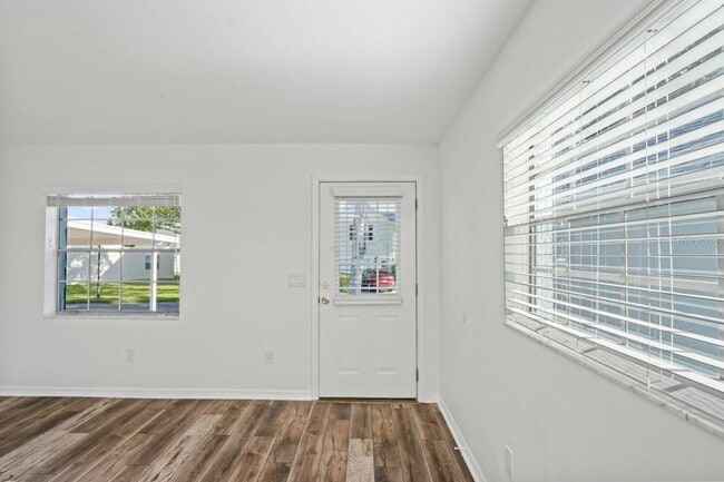 Building Photo - 6634 Hickorywood Ln