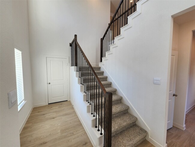 Building Photo - 30622 Wicklow Gdns Dr