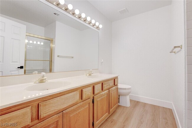 Building Photo - 8608 Highacre Dr
