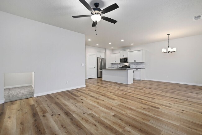 Building Photo - Beautiful 4-Bedroom Home in Meridian – Available Now | $2,400/month