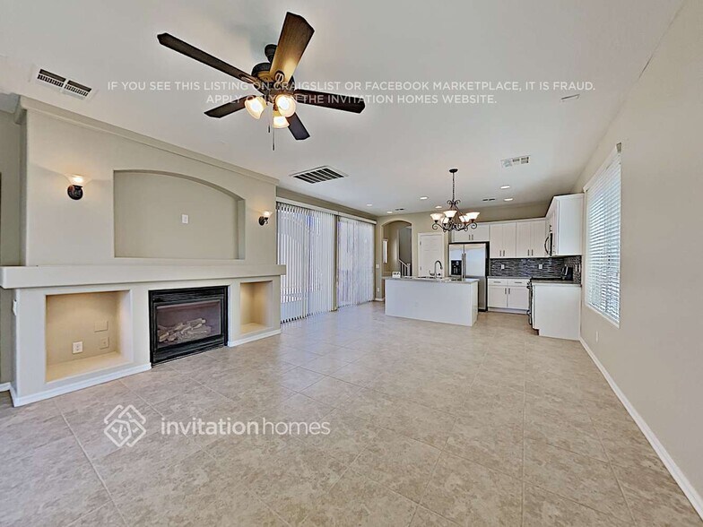 Building Photo - 15050 N 145th Ln
