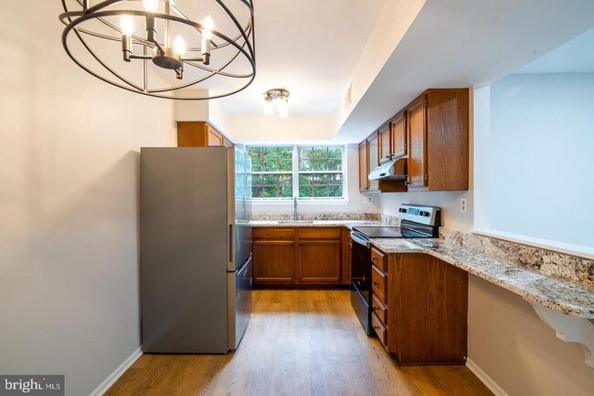 Building Photo - 2792 Bordeaux Pl
