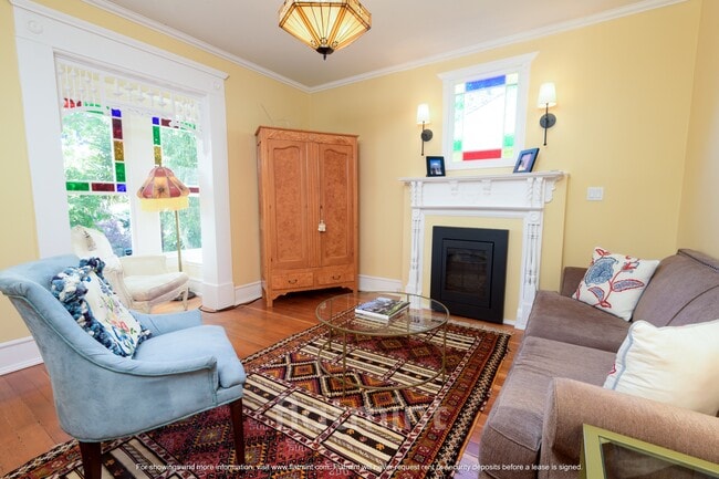 Building Photo - 750 N 75th St