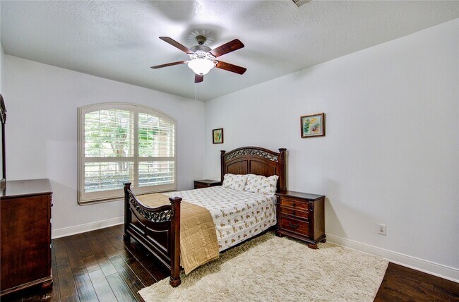 Building Photo - 10702 Claythorne Ct